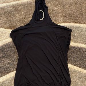 Black workout hooded T-shirt